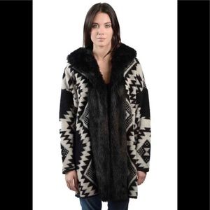 AZTEC HOODED COAT WITH FAUX FUR TRIM